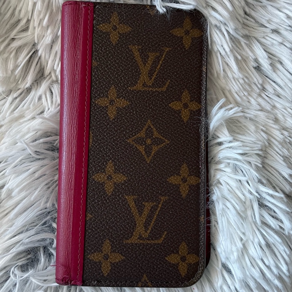 Authentic Louis Vuitton iPhone Folio case customized recycled ♻️🤗